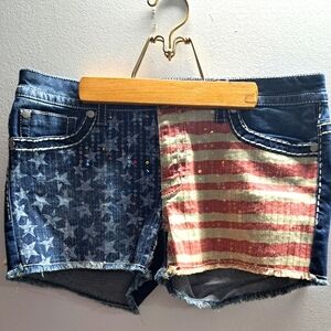 NWOT Knox Rose sequined shorts